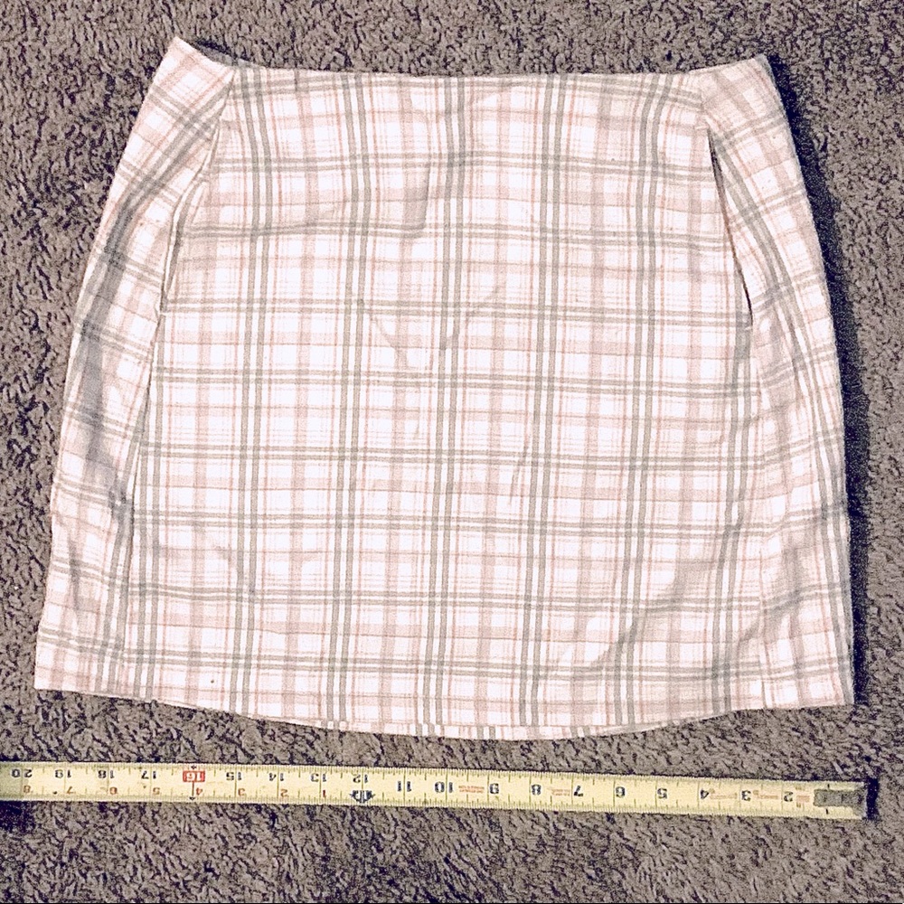 Urban Outfitters gingham plaid skirt with pockets